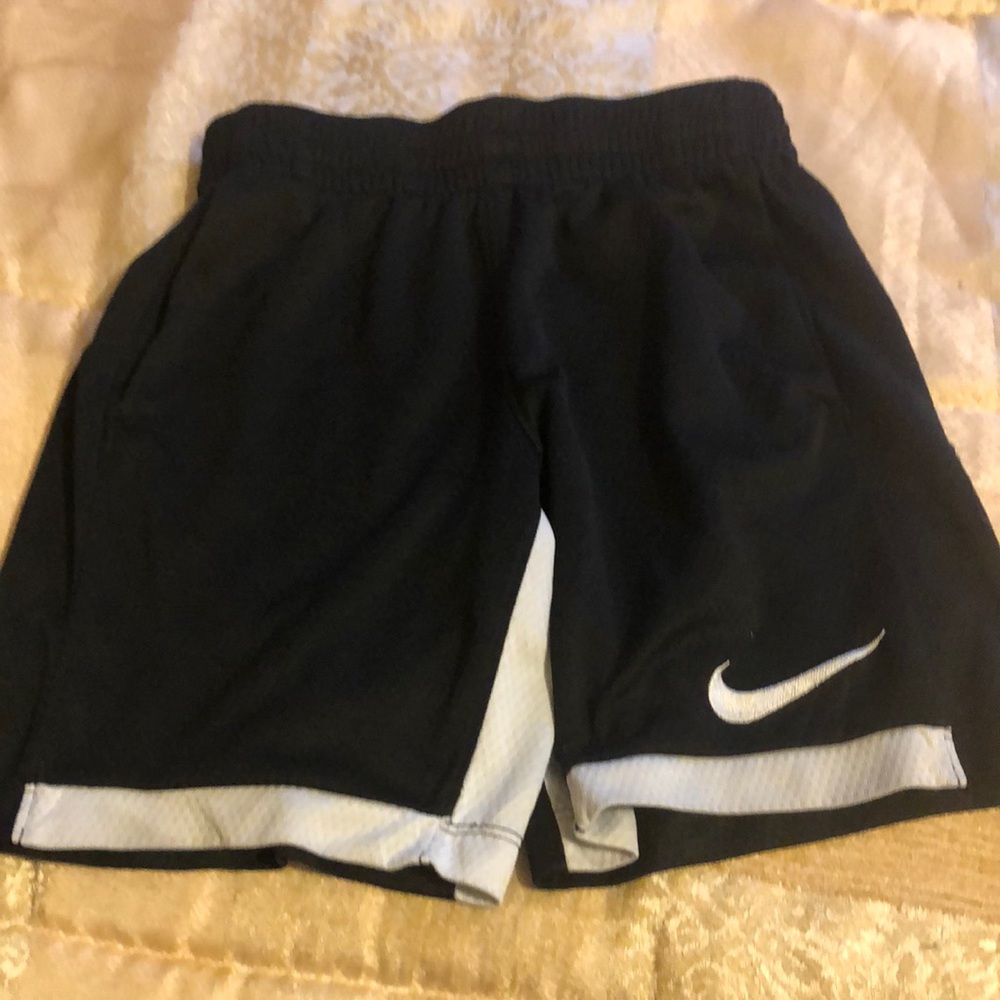 Nike Toddler BasketBall shorts